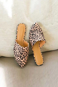 Pointy Toe Closed Toe Flat Mules Sandals Slides-Cheetah Leopard Print